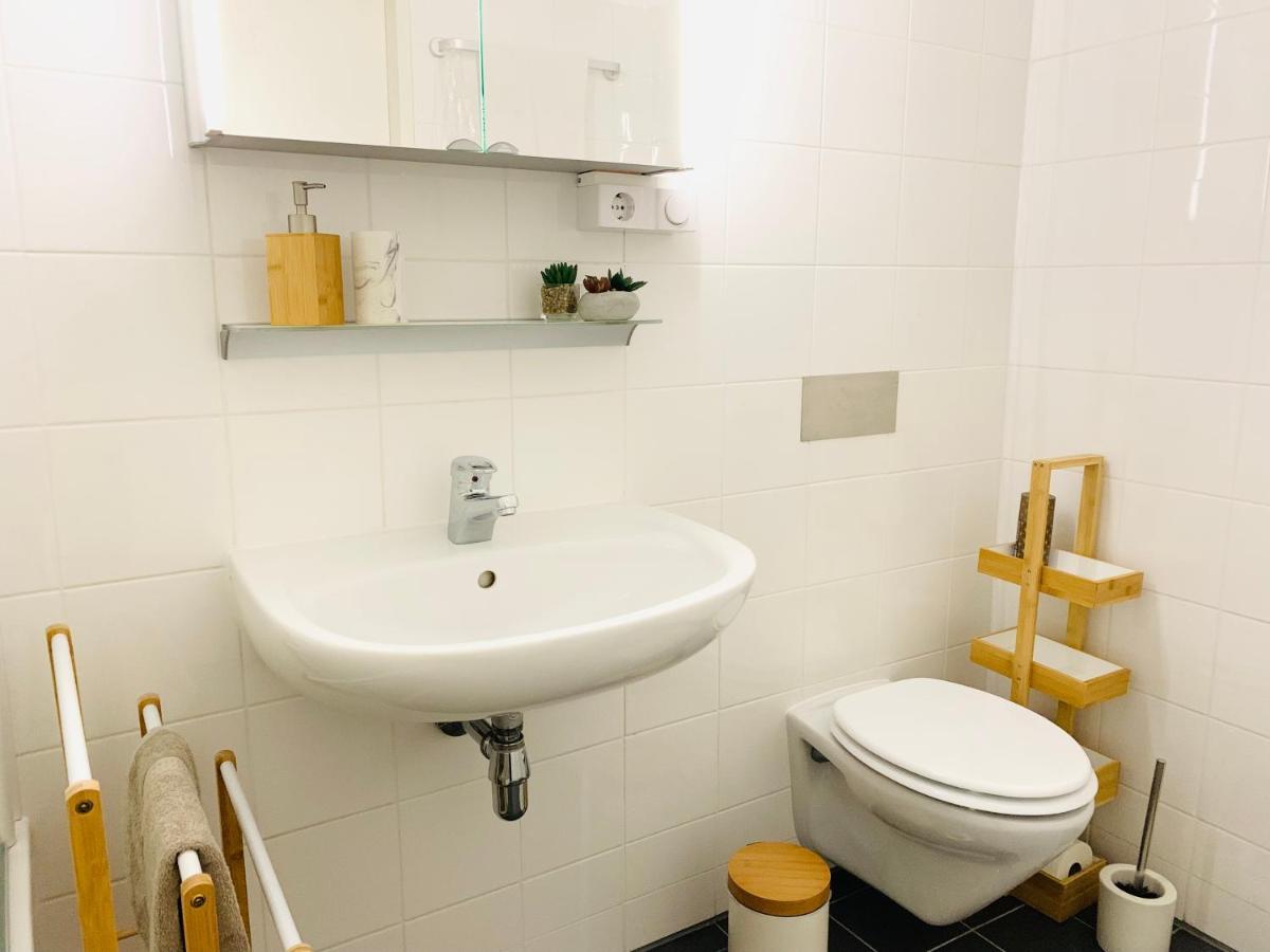 Ruhige Wohnung Im Gasometer Wien *Wifi*U3*Netflix* Exterior photo